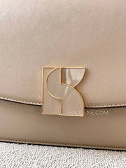 detail-depan-Kate-Spade-Dakota-Medium-Convertible-Shoulder-Bag-Timeless-Taupe-balilene