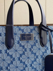 detail-depan-Kate-Spade-Flower-Jacquard-Denim-Manhattan-Small-Tote-Parisian-Navy-balilene