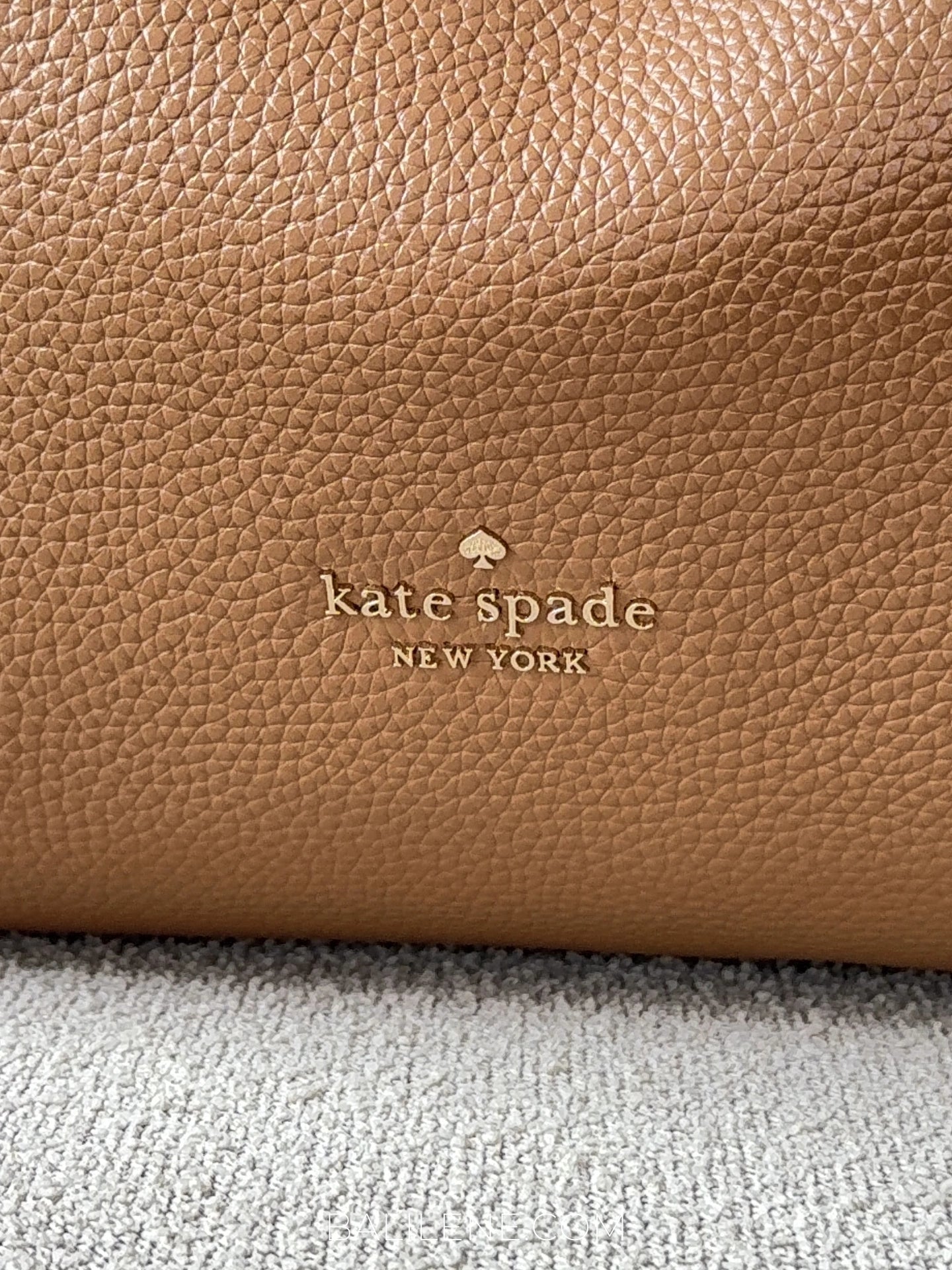 detail-depan-Kate-Spade-Knott-Large-Carryall-Bag-Bungalow-balilene
