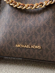 detail-depan-Michael-Kors-Mina-Small-Signature-Logo-Chain-Crossbody-Bag-Brown-balilene