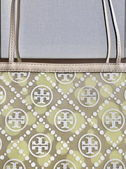 detail-depan-Tory-Burch-T-Monogram-Mesh-Dot-Tote-Bag-Neutral-Honeydew-balilene