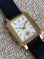 detail-dial-Tory-Burch-Robinson-Watch-Black-Leather-Gold-Tone-balilene