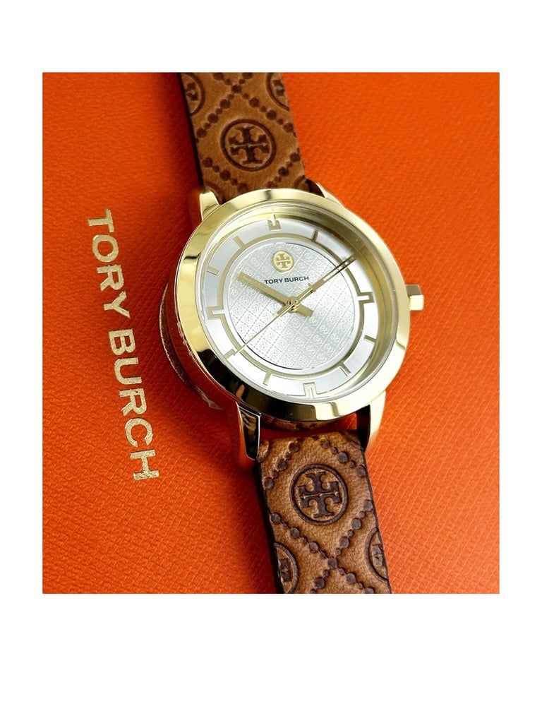 detail-dial-Toy-Burch-Goldtone-Stainless-Steel-_-Monogram-Leather-Strap-WatchWEBP