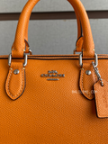 detail-gambar-Coach-Rowan-Mini-Bright-Mandarin-balilene