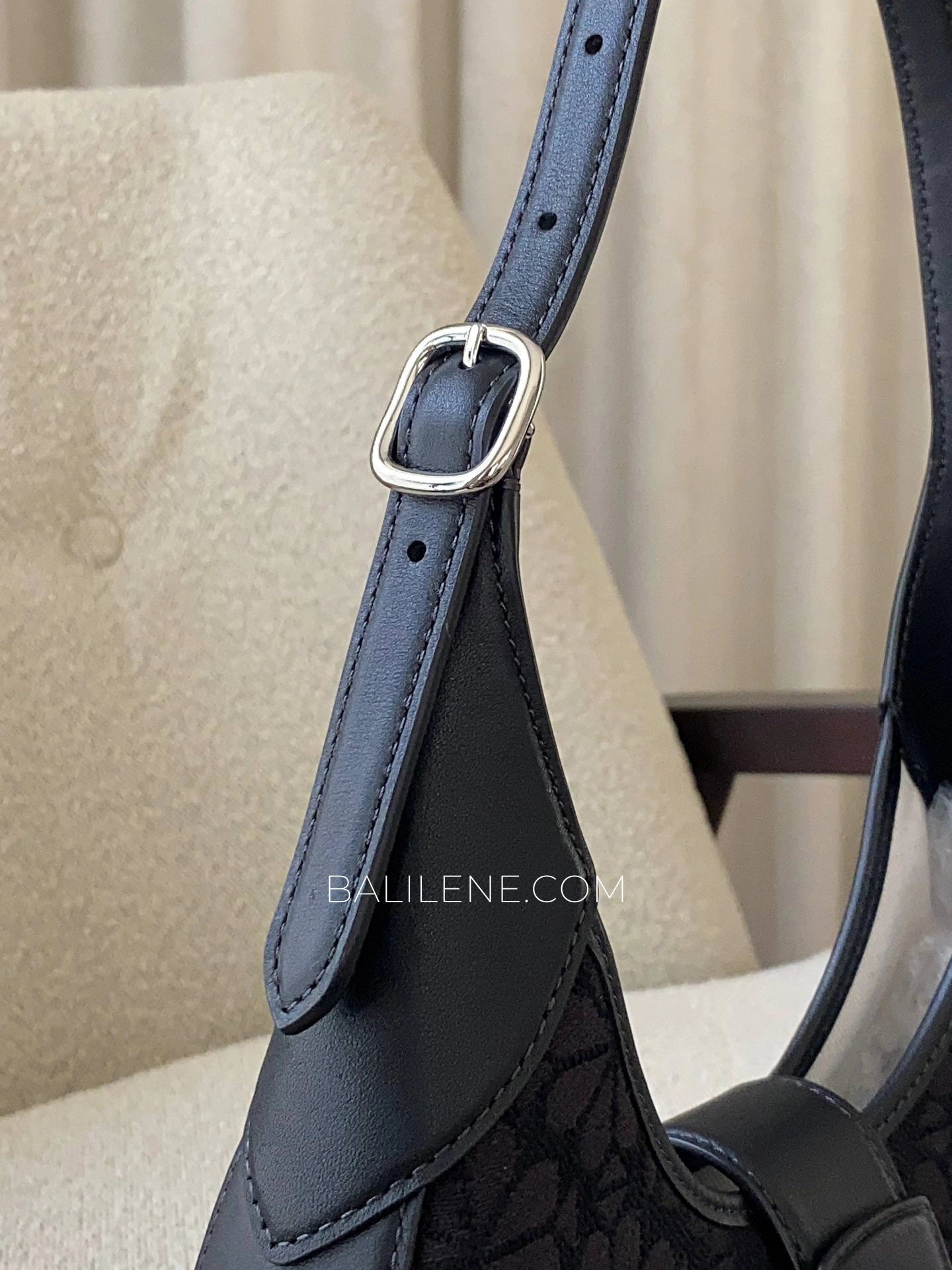 detail-handle-Kate-Spade-Flower-Jacquard-Nouveau-Small-Shoulder-Bag-Black-Multi-balilene