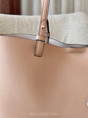 detail-handle-Kate-Spade-Tessa-Tote-Bag-With-Charm-Dried-Cloves-balilene