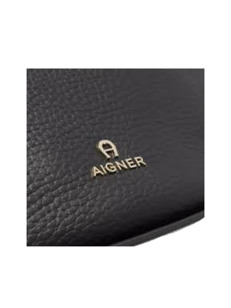 detail-logo-Aigner-Ivy-Shoulder-Bag-BlackWEBP