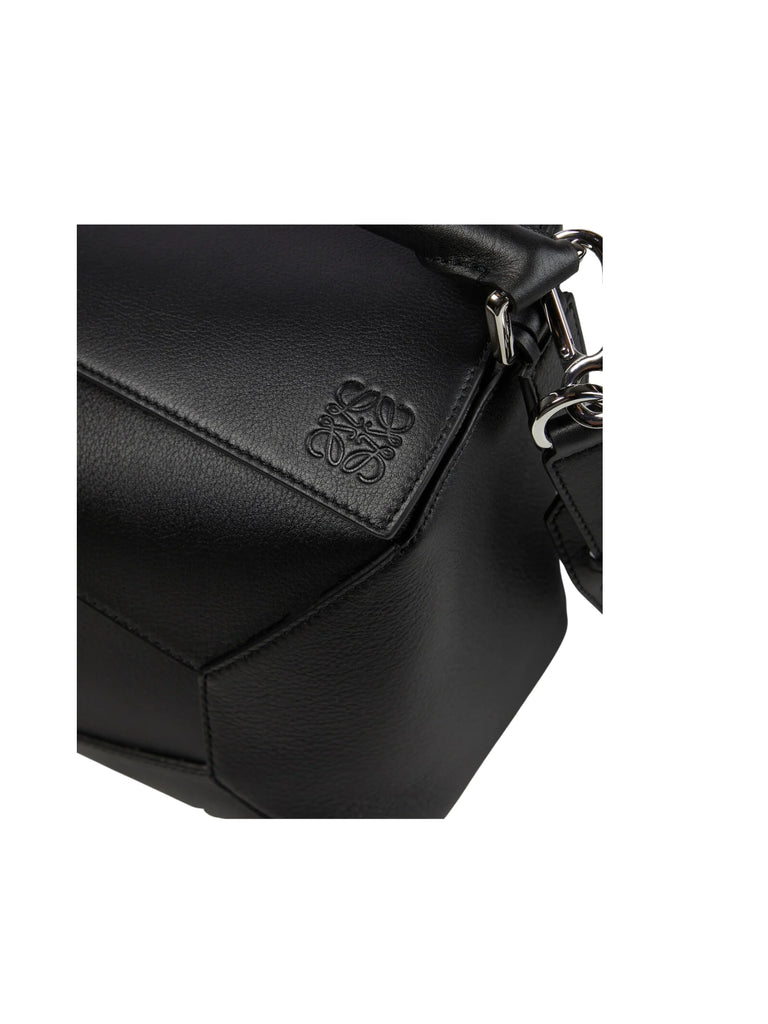 Loewe sales bag logo