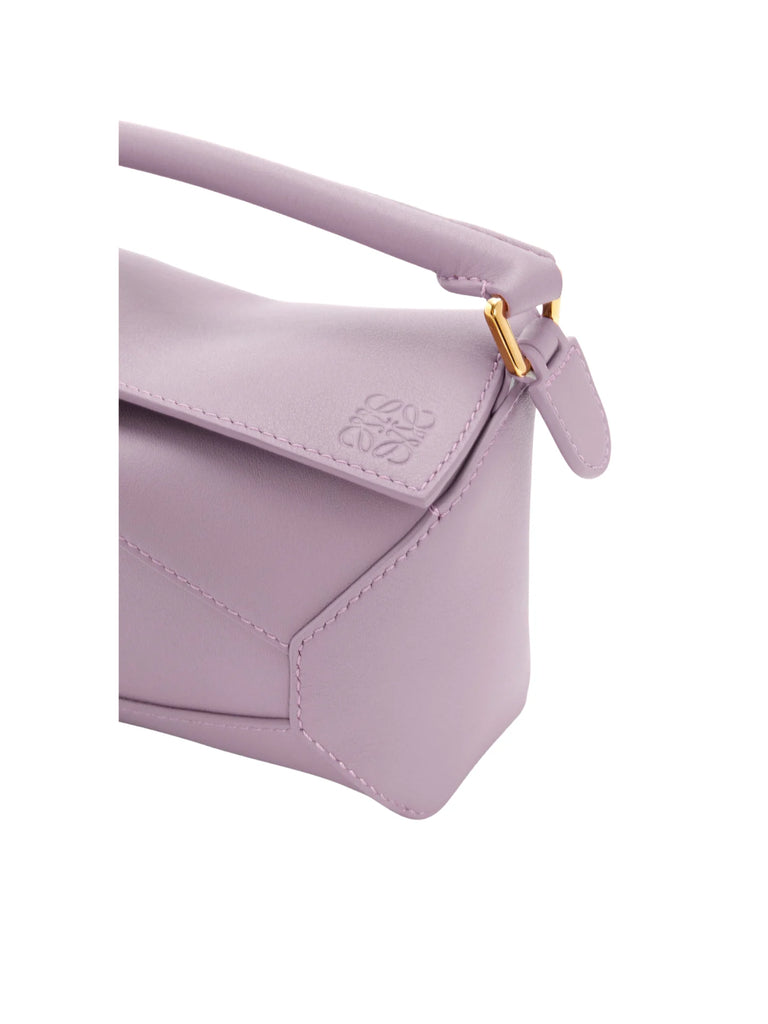 detail-logo-Loewe-Women_s-Mini-Puzzle-bag-in-classic-calfskin-PurpleWEBP