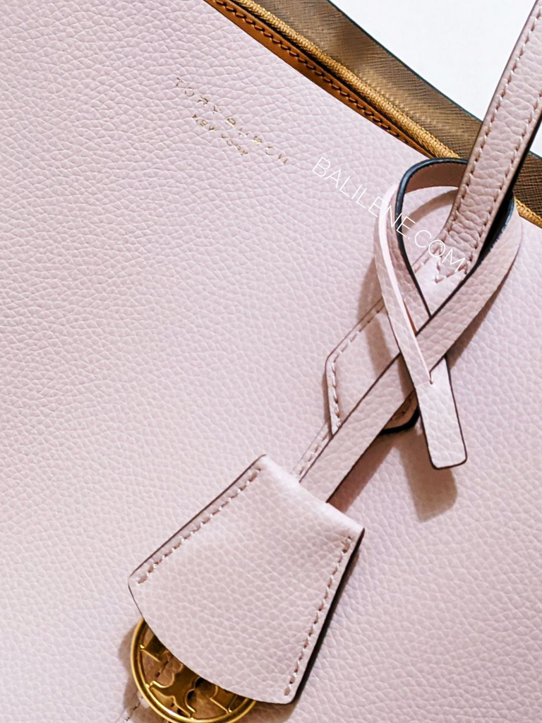 detail-logo-Tory-Burch-Perry-Triple-Compartment-ToteBag-Shell-Pink