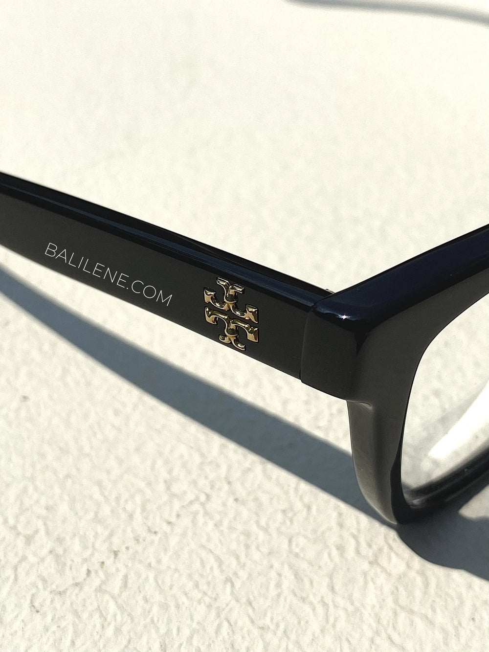 detail-logo-Tory-Burch-TY2113U-1709-Rectangular-Eyeglasses-Black-balilene