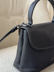 detail-samping-Coach-Black-Emory-Top-Handle-Bag-Black-balilene