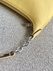 detail-samping-Coach-Payton-Mini-Pebbled-Leather-Daisy-balilene