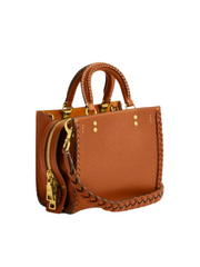 detail-samping-Coach-Rogue-20-with-Braid-Braided-Burnished-Amber
