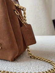 detail-samping-Coach-Suede-Lana-Shoulder-Bag-19-Warm-Brown-balilene
