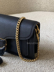 detail-samping-Coach-Tabby-Crossbody-Wristlet-Black-balilene