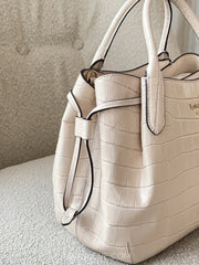 detail-samping-Kate-Spade-Dumpling-Croc-Embossed-Small-Satchel-Bag-In-Bare-balilene