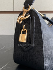 detail-samping-Marc-Jacob-Drifter-Large-Hobo-Bag-Black-balilene