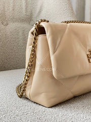 detail-samping-Tory-Burch-Small-Kira-Diamond-Quilt-Shoulder-Bag-Vanilla-Soft-Serve-balilene
