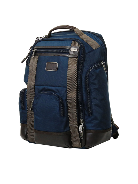 detail-samping-Tumi-Hedrick-Deluxe-Brief-Pack-Navy