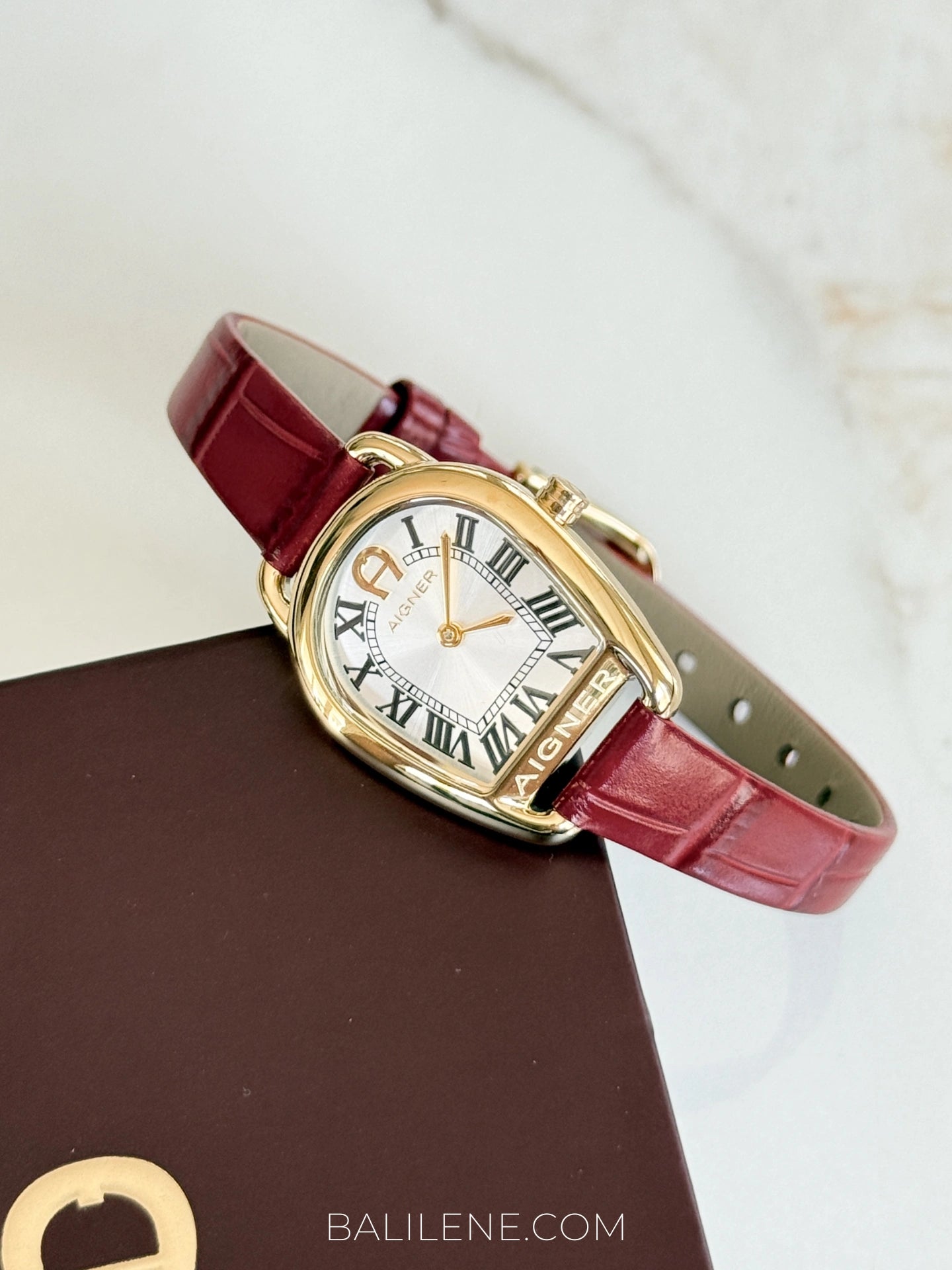 gambar-Aigner-Hermada-III-Gold-Case-Red-Leather-Strap-balilene