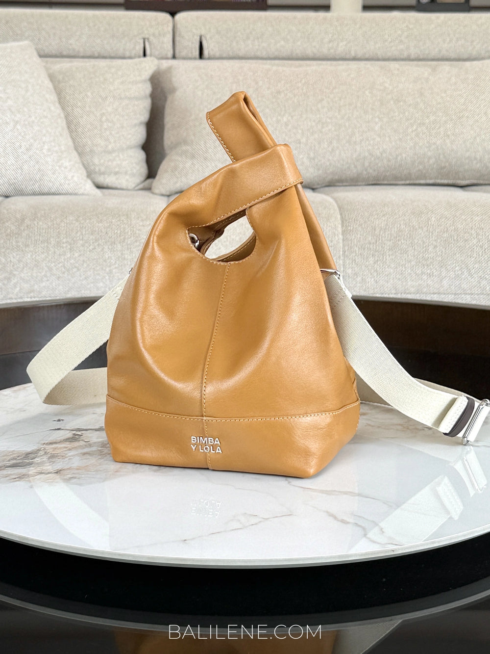 gambar-BYL-Medium-Toffee-Leather-Paper-Bag-261BBAJ2M-10603-balilene