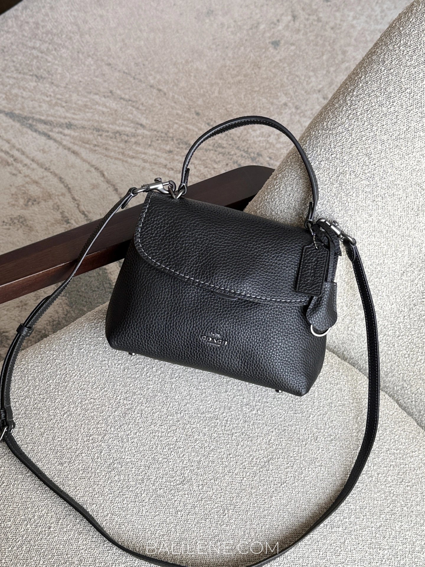 gambar-Coach-Black-Emory-Top-Handle-Bag-Black-balilene