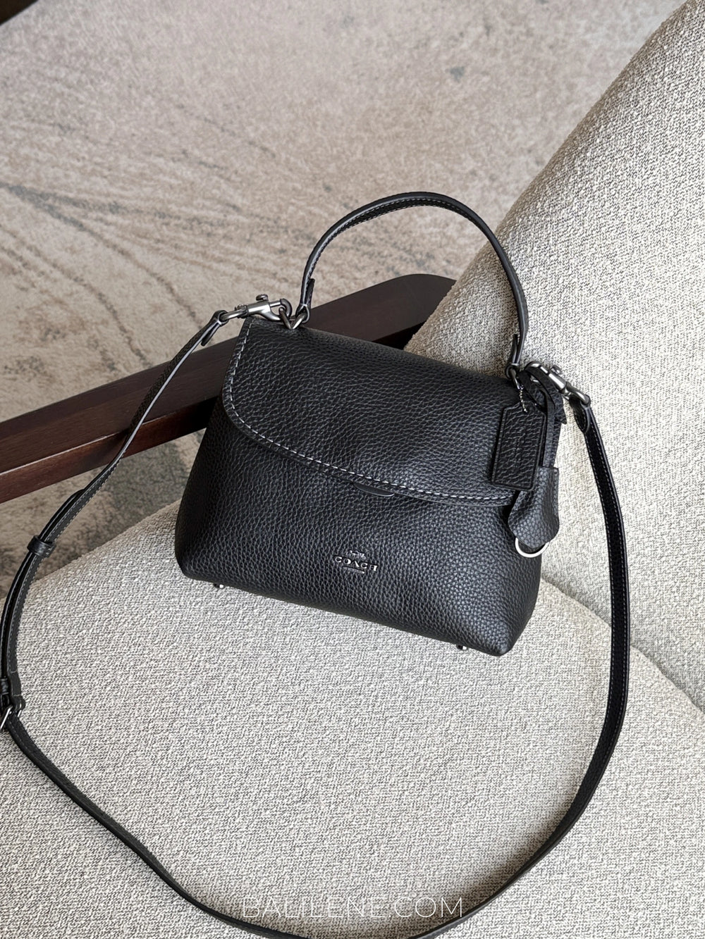 gambar-Coach-Black-Emory-Top-Handle-Bag-Black-balilene