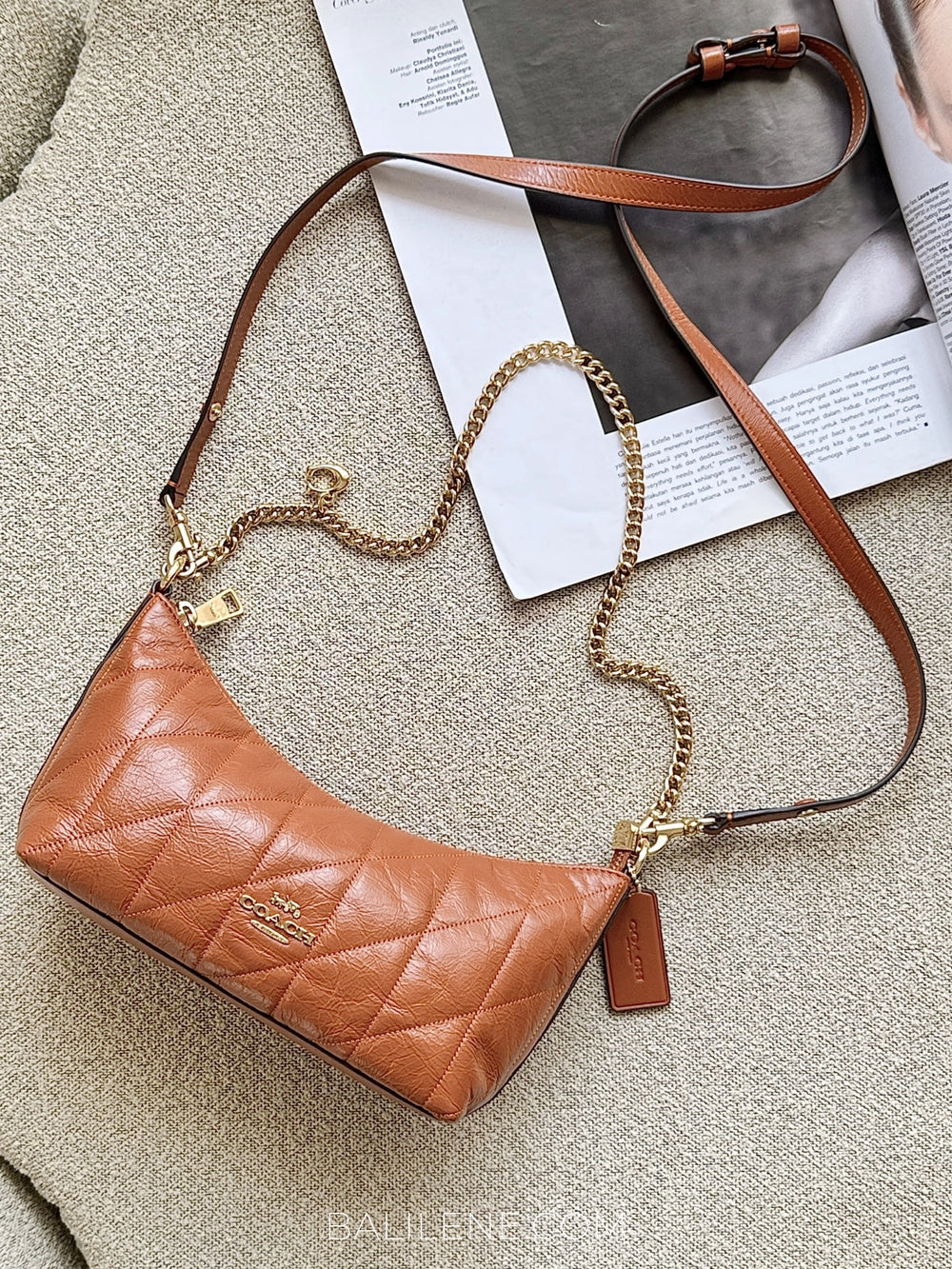 gambar-Coach-Caitlin-Shoulder-Bag-With-Quilting-And-Charm-Cinnamon-balilene