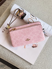 gambar-Coach-Double-Zip-Wallet-In-Signature-Canvas-With-Charms-Powder-Pink-balilene