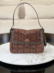 gambar-Coach-Etta-Flap-Bag-In-Signature-Chenille-Truffle-balilene