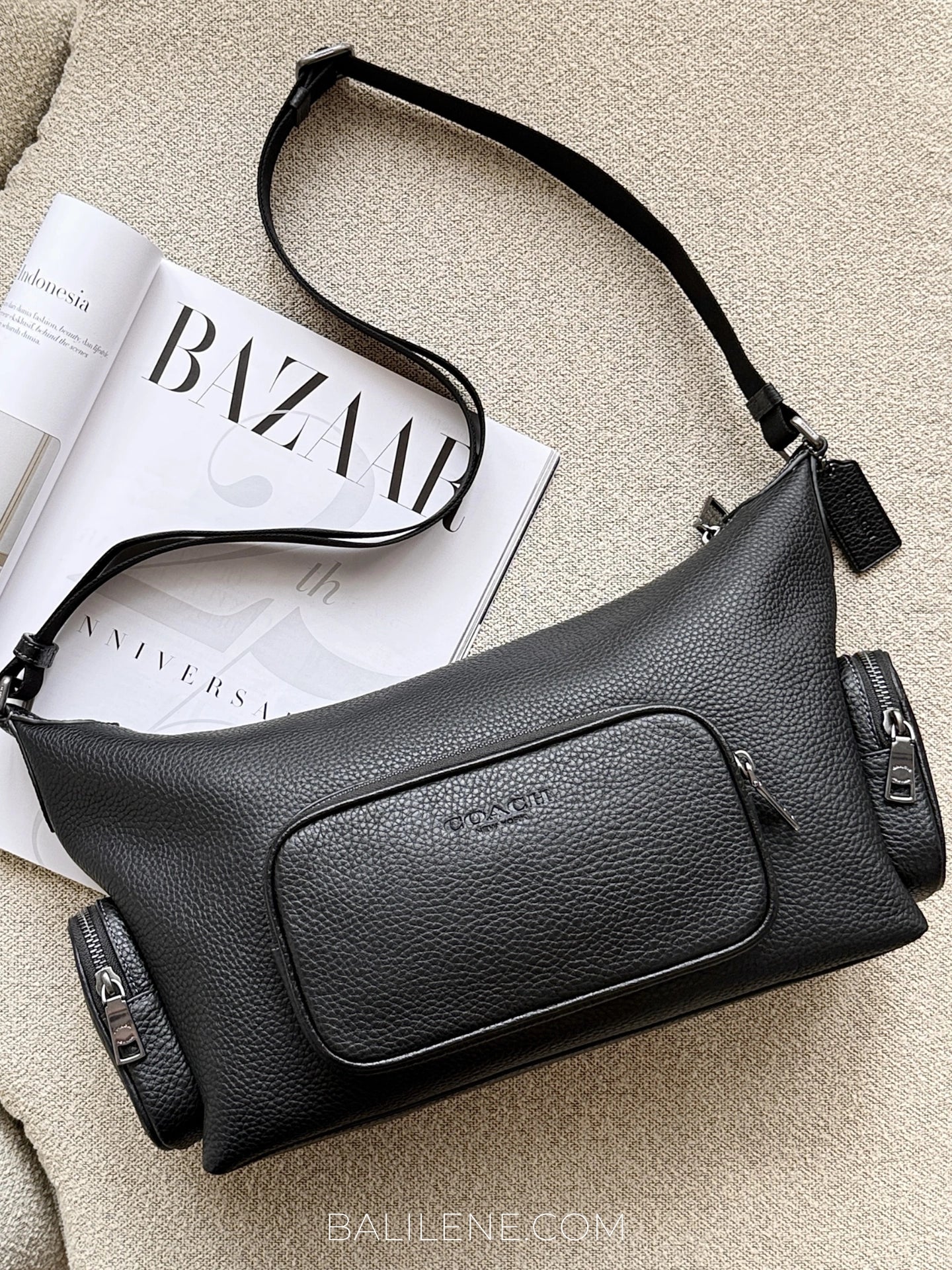 gambar-Coach-Finn-Crossbody-Bag-With-Pockets-Black-balilene