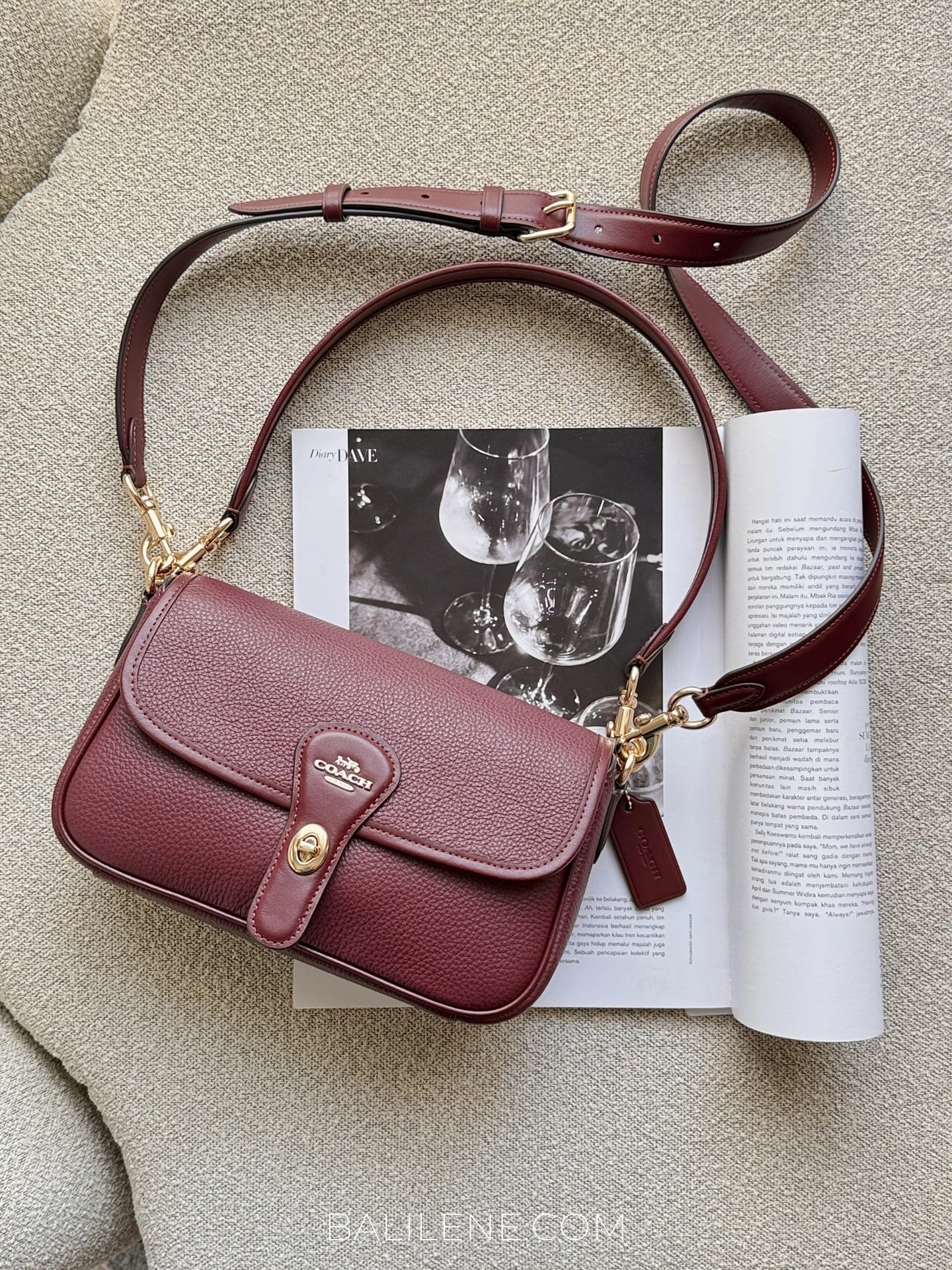 gambar-Coach-Hadley-Shoulder-Bag-Dark-Wine-balilene