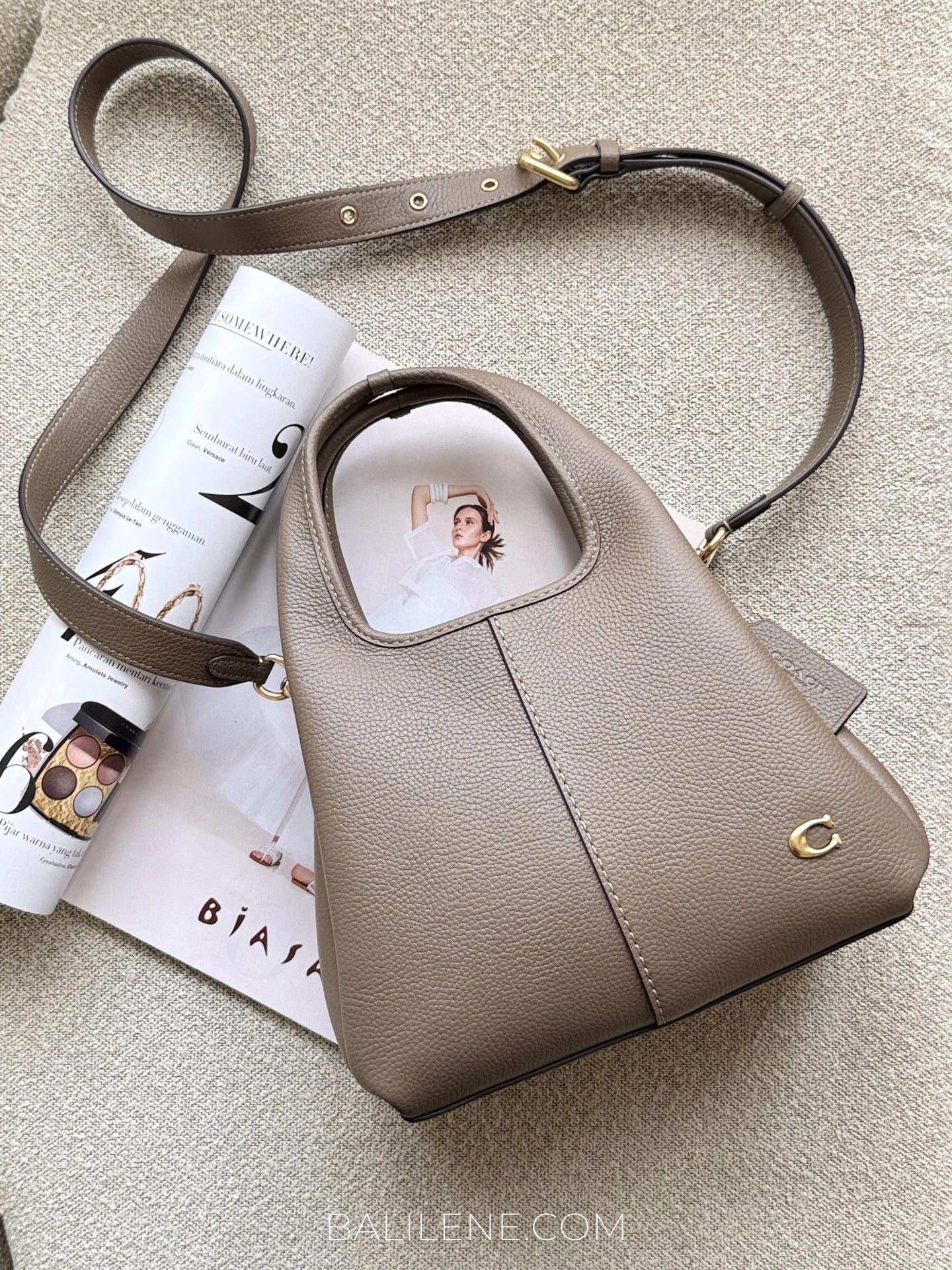 gambar-Coach-Lana-Shoulder-Bag-23-Dark-Stone-balilene