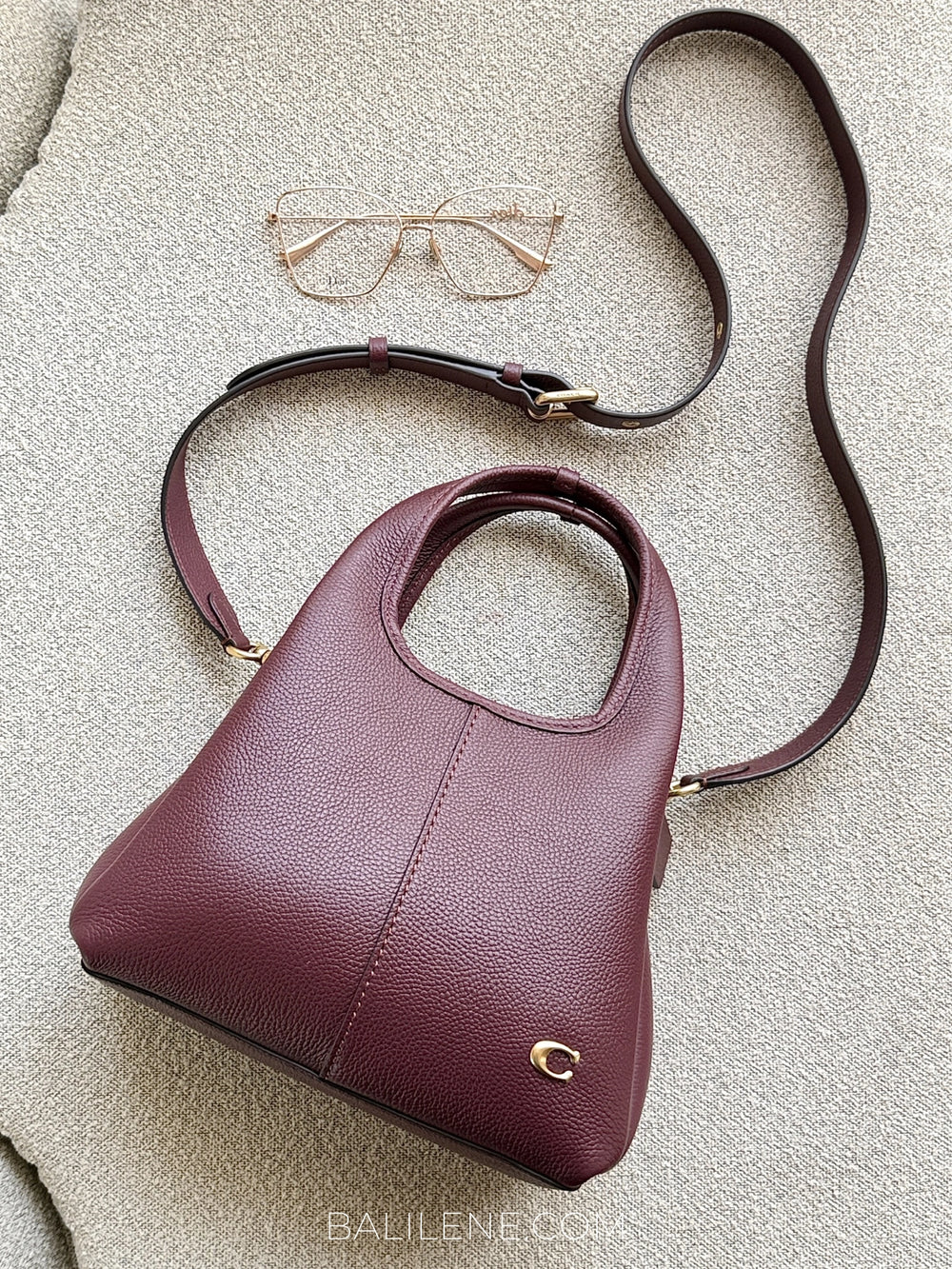 gambar-Coach-Lana-Shoulder-Bag-23-Merlot-balilene