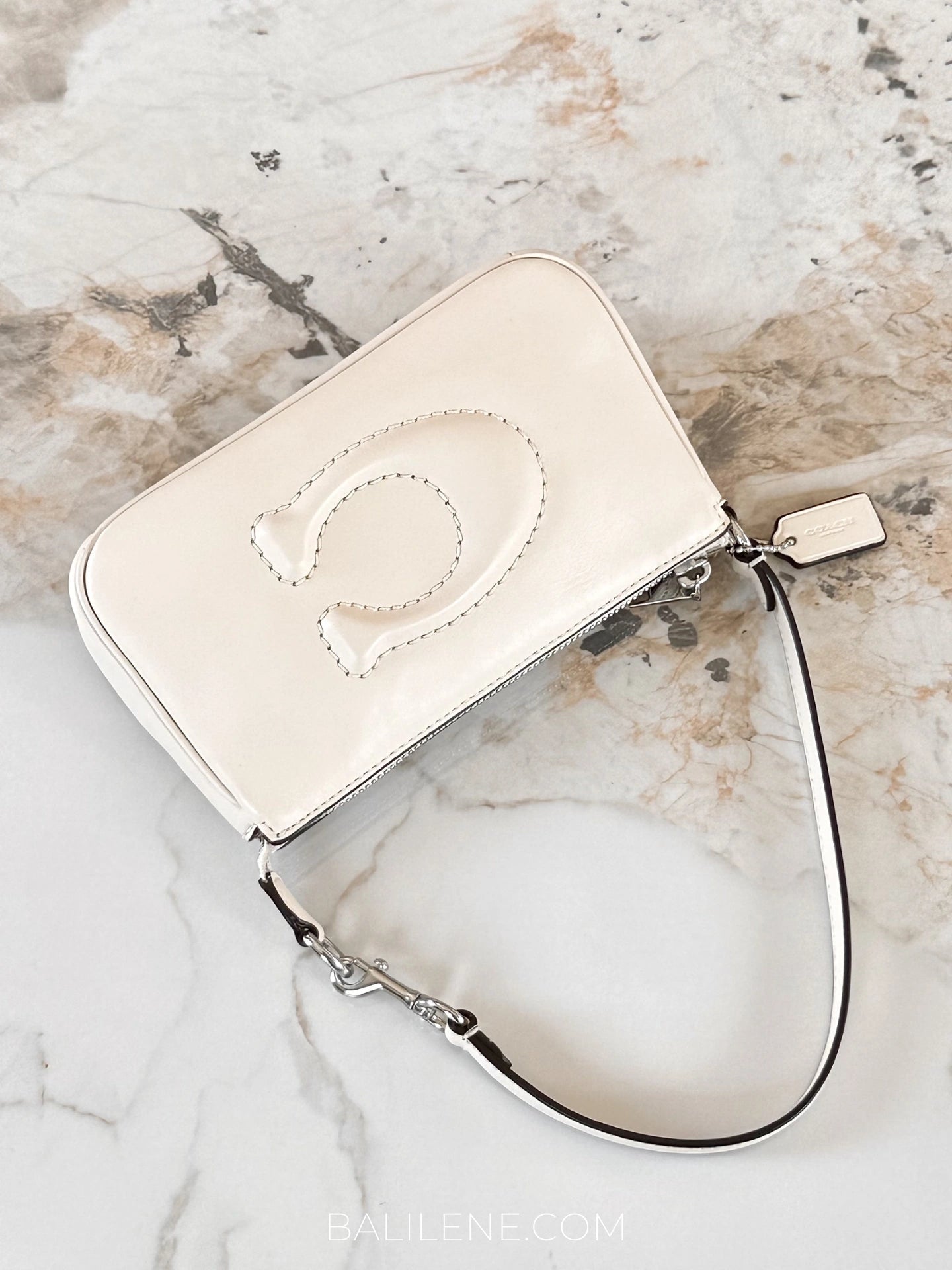 gambar-Coach-Nolita-19-Debossed-Chalk-balilene