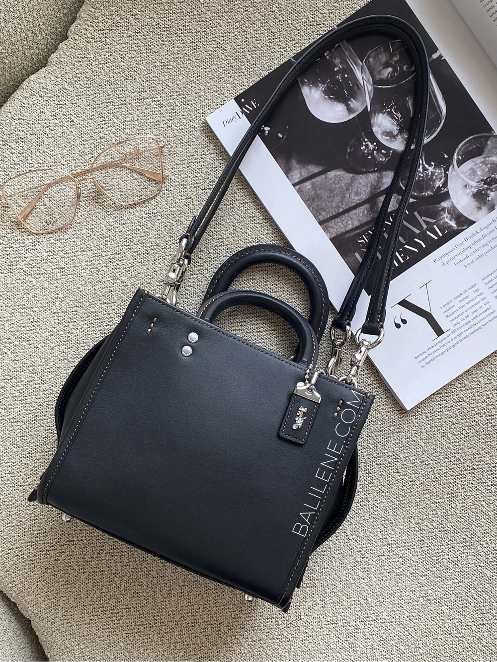 gambar-Coach-Rogue-20-In-Glovetanned-Leather-Black-balilene