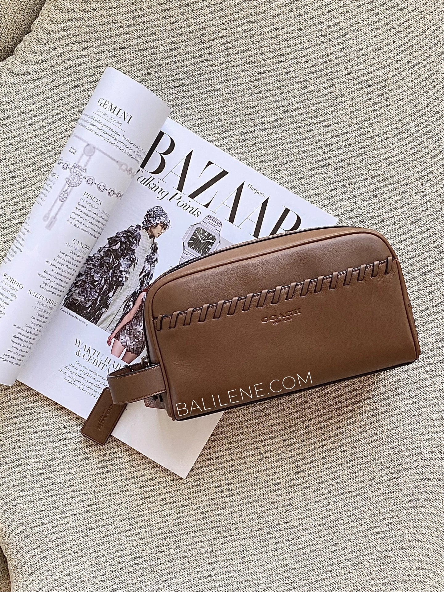 gambar-Coach-Small-Travel-Kit-With-Whipstitch-Saddle-balilene