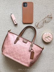 gambar-Coach-Taxi-Tote-Bag-21-In-Signature-Canvas-Pink-Sable-balilene