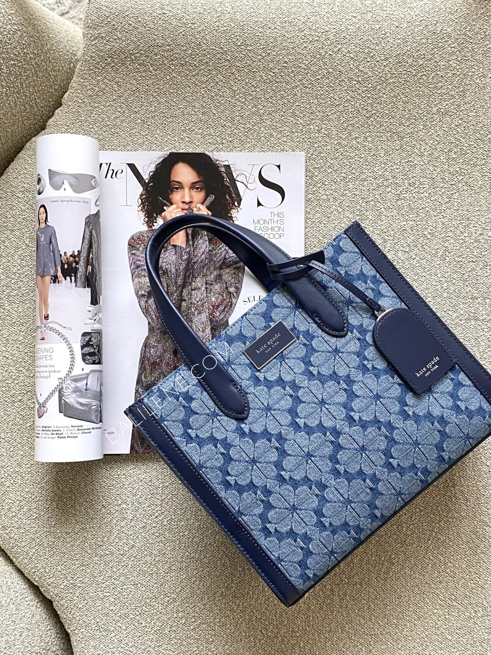 gambar-Kate-Spade-Flower-Jacquard-Denim-Manhattan-Small-Tote-Parisian-Navy-balilene