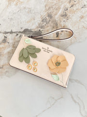 gambar-Kate-Spade-Lucy-Floral-Medium-L-zip-Wristlet-Fresh-Peach-Multi-balilene