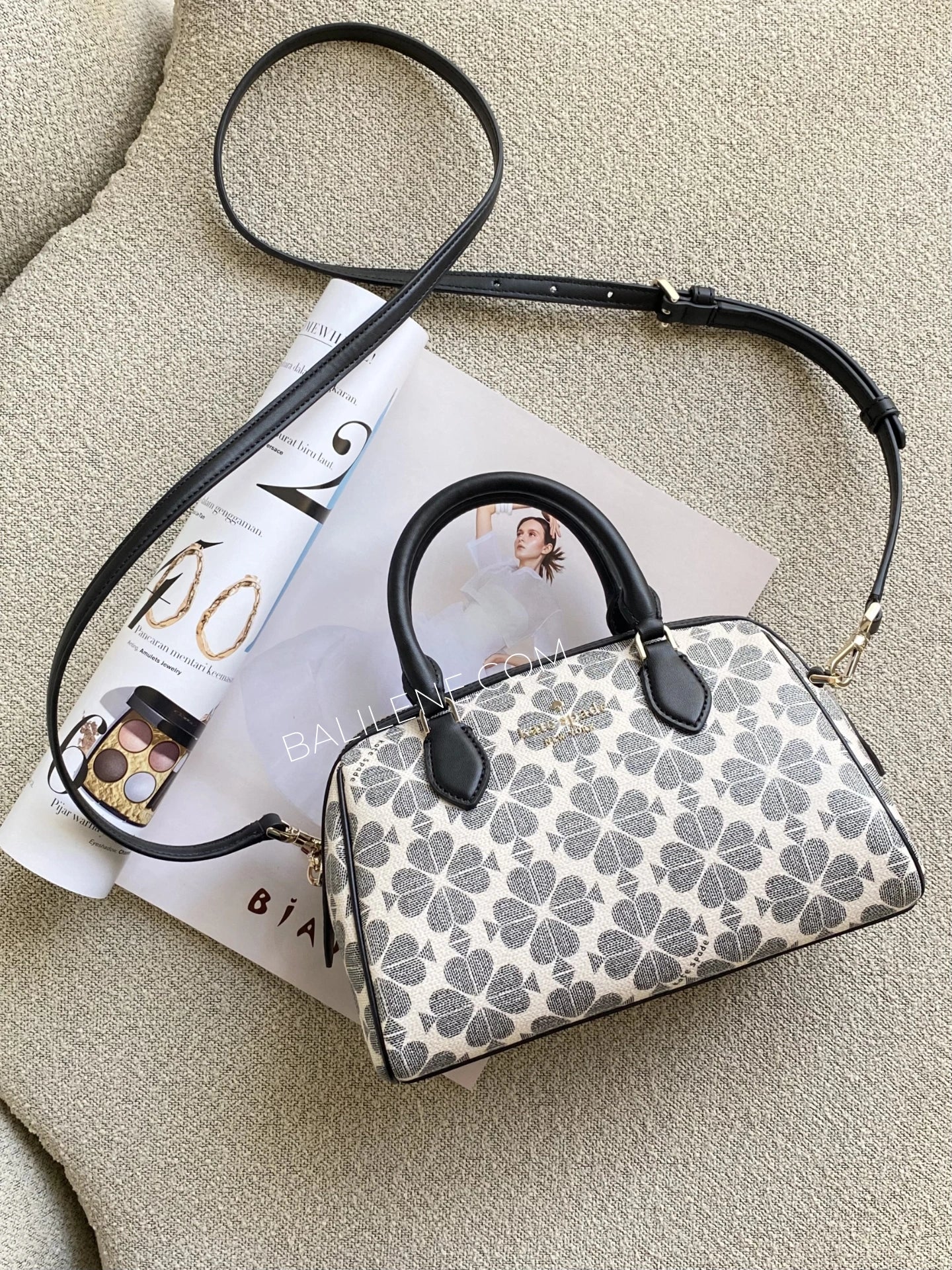 gambar-Kate-Spade-Signature-Spade-Flower-Duffle-Crossbody-Bag-Black-Multi-balilene
