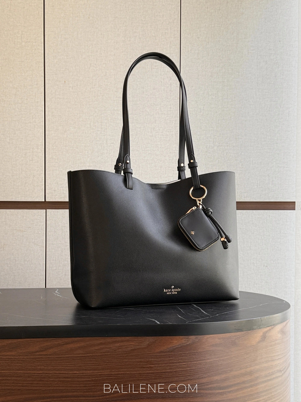 gambar-Kate-Spade-Tessa-Tote-Bag-With-Charm-Black-balilene