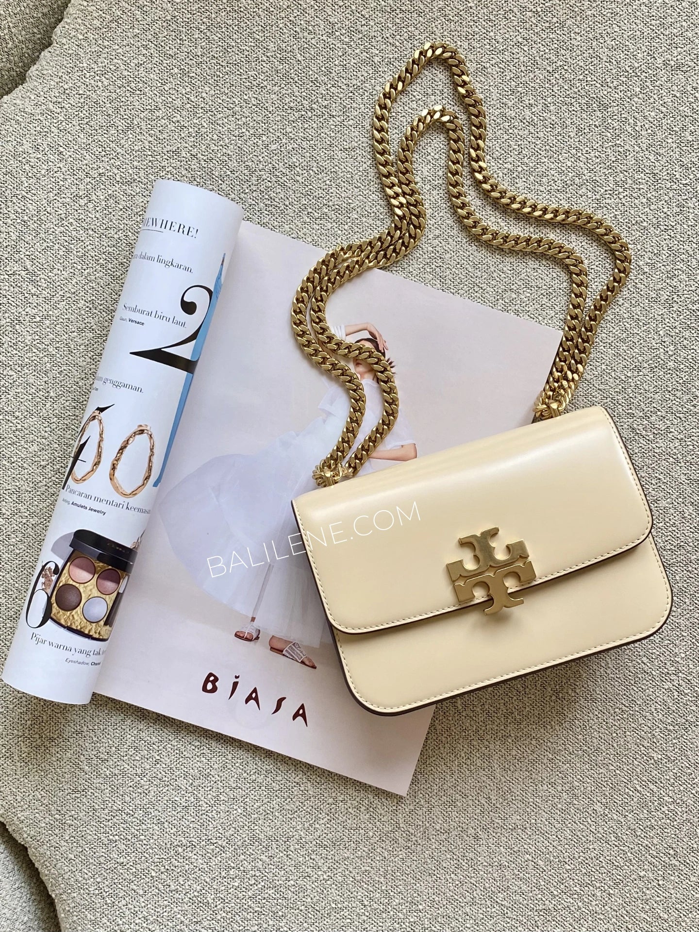 gambar-Tory-Burch-Eleanor-Spazzolato-Small-Vanilla-Soft-Serve-balilene