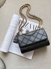 gambar-Tory-Burch-Fleming-Soft-Small-Convertible-Shoulder-Bag-Black-balilene