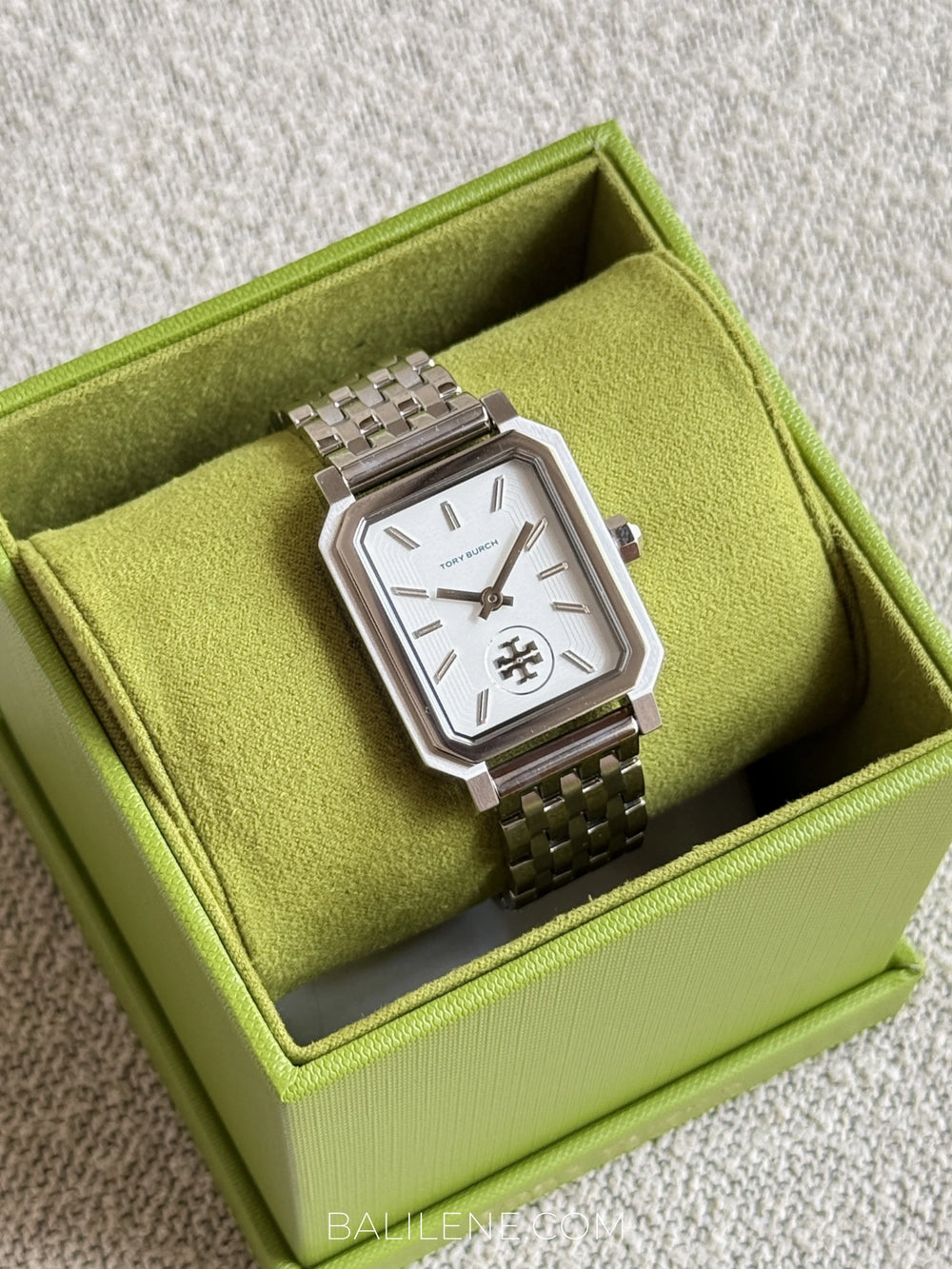 gambar-Tory-Burch-Robinson-Silver-Tone-White-Dial-Ladies-Watch-balilene