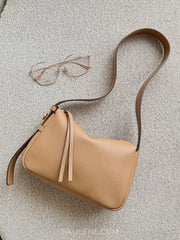 gambar-Tory-Burch-Romy-Small-Shoulder-Bag-Tiramisu-balilene