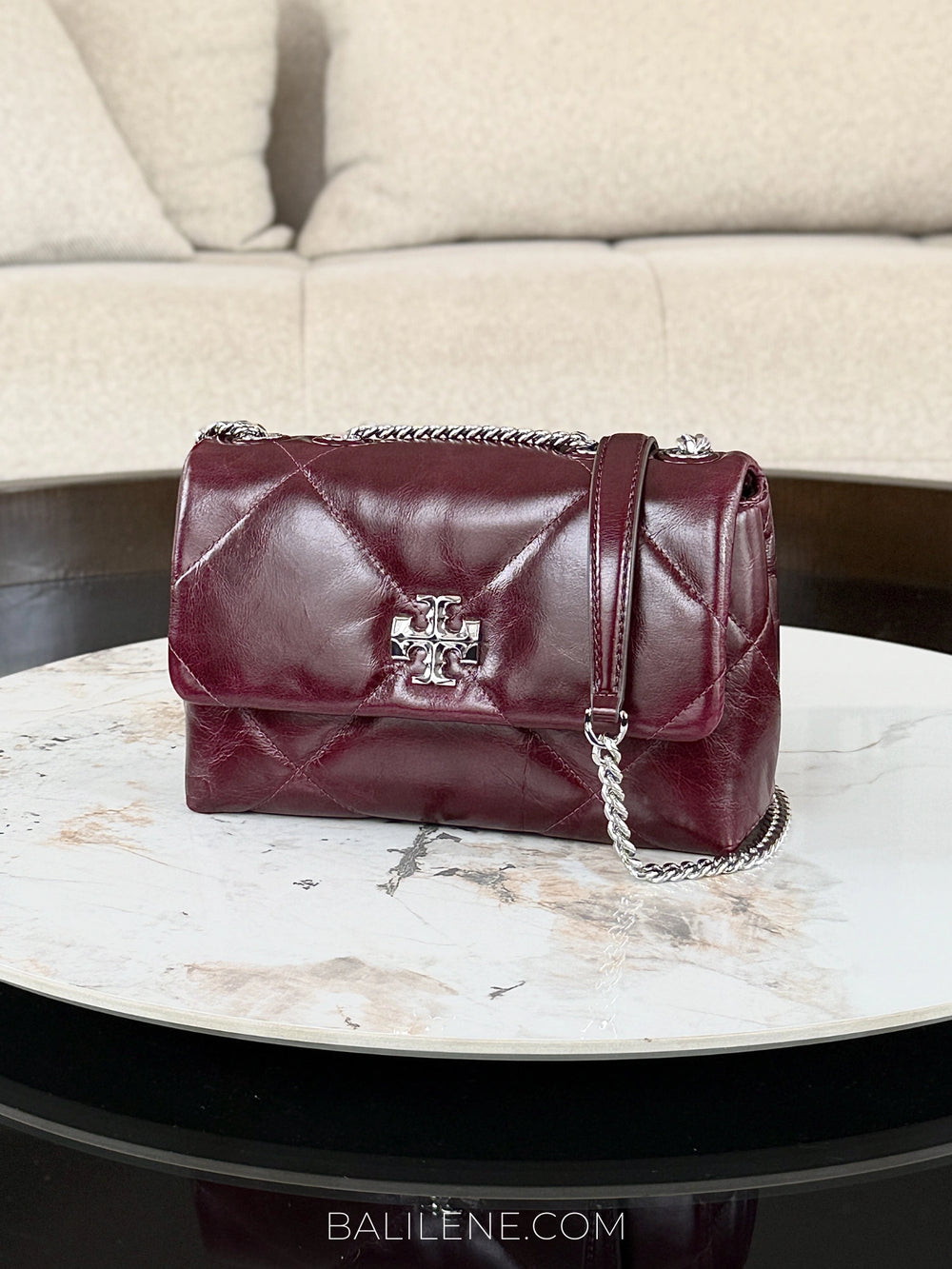 gambar-Tory-Burch-Small-Kira-Diamond-Quilt-Distressed-Shoulder-Bag-Dark-Carmine-balilene