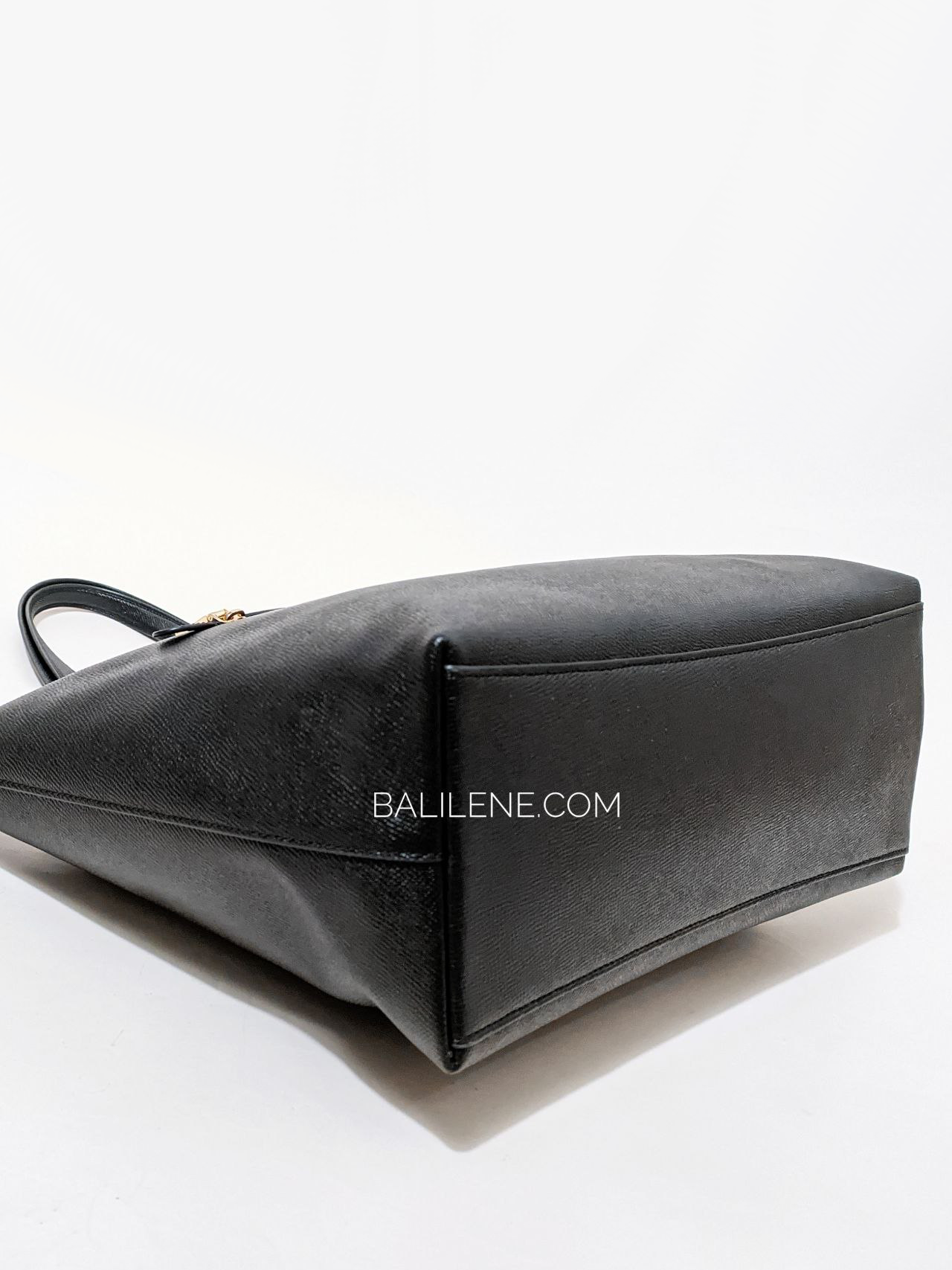 gambar-bawah-Coach-Gallery-Tote-Black