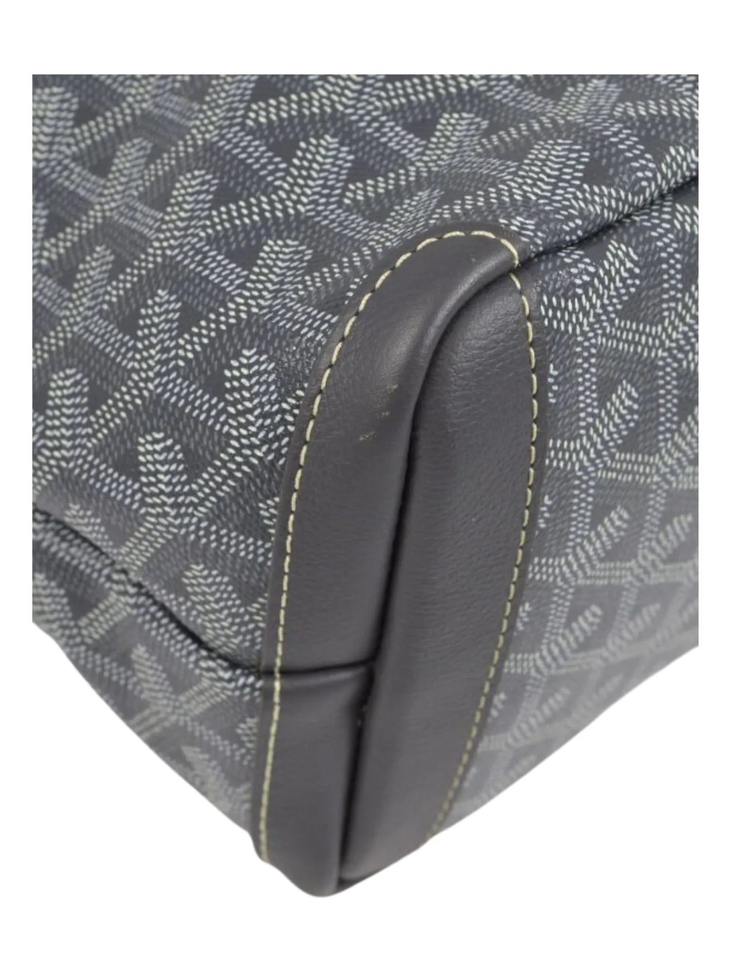 gambar-bawah-Goyard-Artois-PM-Bag-Grey